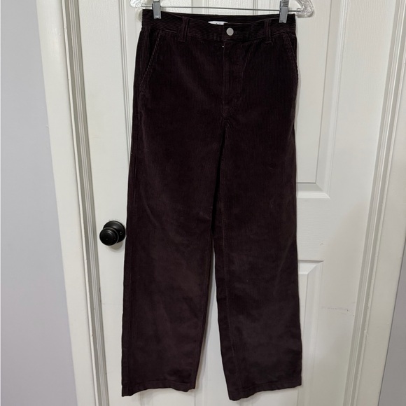 Aritzia Pants - Aritzia x TNA chunky brown straight leg corduroy pants size 0